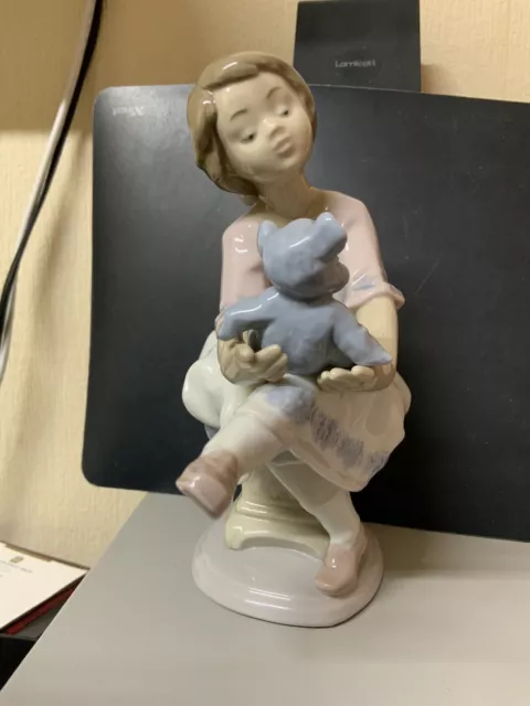 Lladro  Girl and Teddy (Best Friend ) No. 7620  Collectors Society (Retired)