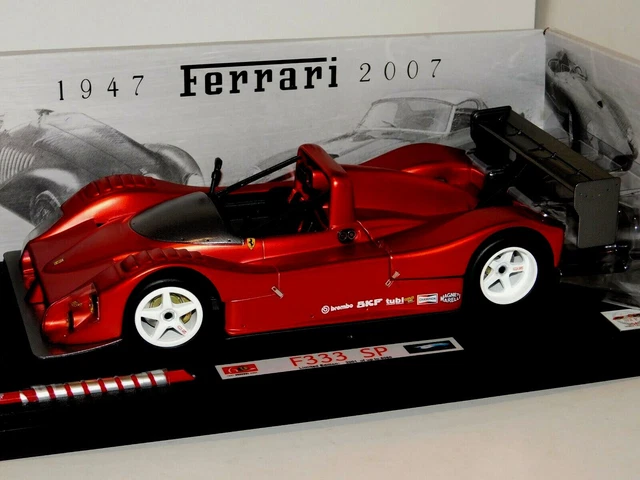 100% hotwheels F333 SP ferrari 1/18 occasion en boite