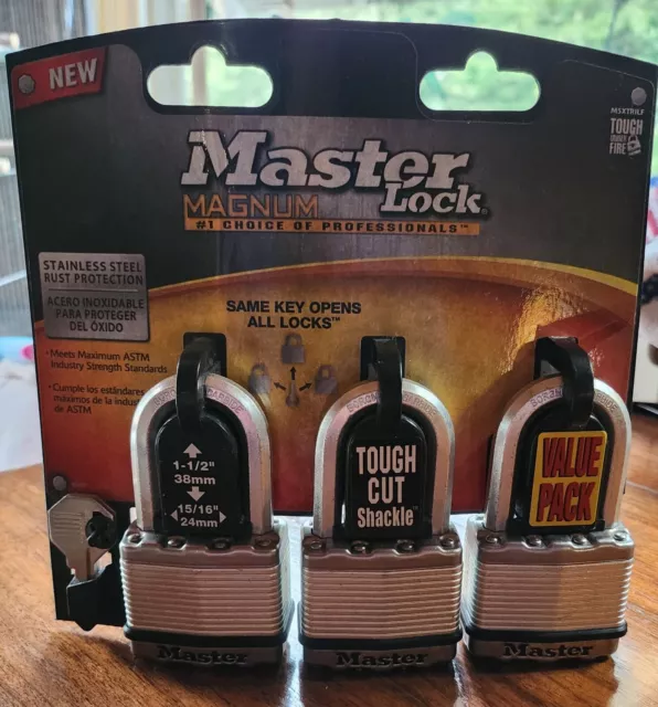 Master Lock Magnum 3 pack keyed padlocks 1 1/2" x 15/16" M5XTRILF NIP