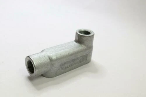 Crouse-Hinds Threaded Rigid Iron Alloy Conduit Fitting 3/4-In LB28