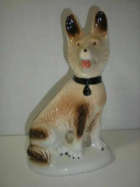 GERMAN SHEPHERD Dog Porcelian large Vtg Figurine
