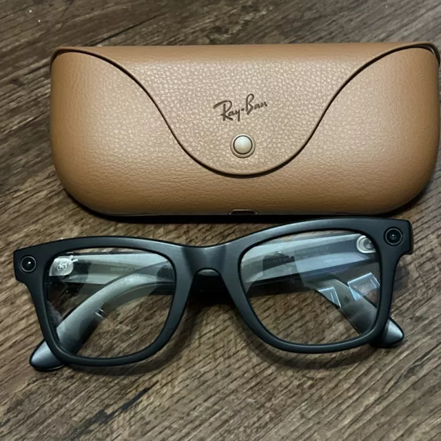 Ray-Ban Meta Wayfarer Smart Glasses L Matte Black Clear to G15 Green Transitions