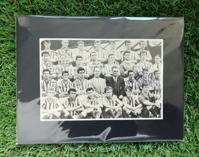 SUNDERLAND 1962 INC BRIAN CLOUGH SIGNED BY 7 IN 8x6 MOUNTED RARE CAO SPT