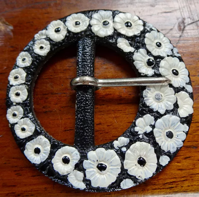 antique art deco black & white flower celluloid pronged dress belt buckle -D165