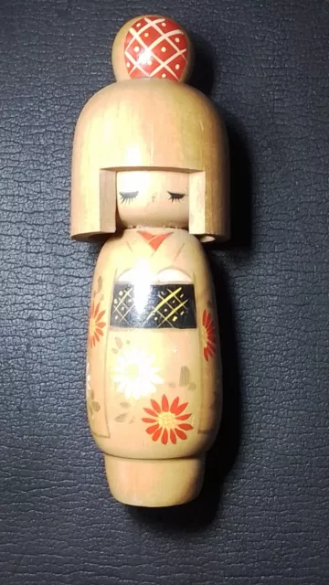 Muñeca de Madera Kokeshi Japonesa