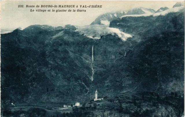 CPA Route de BOURG-St-MAURICE a VAL d'ISERE Le village et le glacier.. (352222)