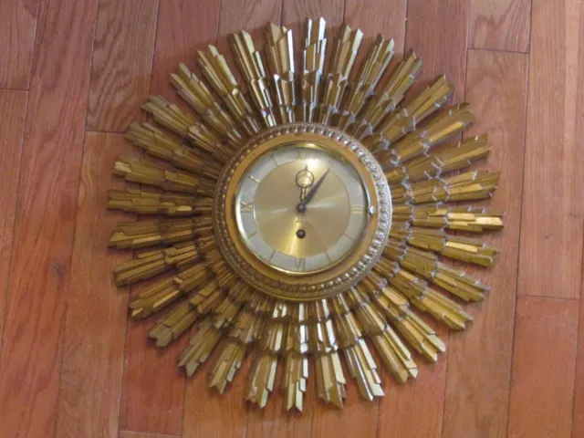 1960s MCM Mid Century SYROCO WOOD 8 Day JEWELED Wind-Up ATOMIC SUNBURST Clock