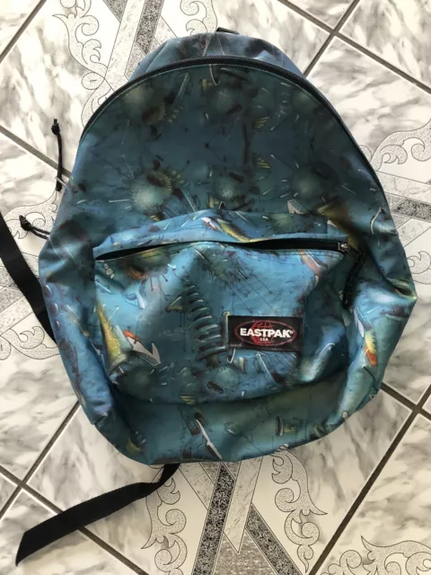 Ihr Bietet Eine Tasche EASTPAK