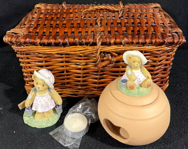 Cherished Teddies CT009 Leah 2003 Membearship Figurine & Sculpted Candle Basket