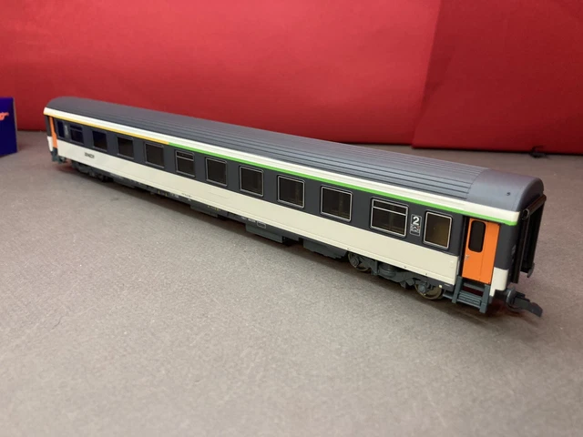 Rame Roco Corail Voiture Voyageurs 1ère/2e Classe – Réf 45748 – NEUF Et RARE