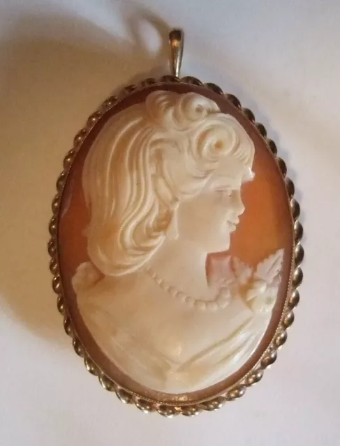 Shell Cameo Pin Vintage Estate Jewelry