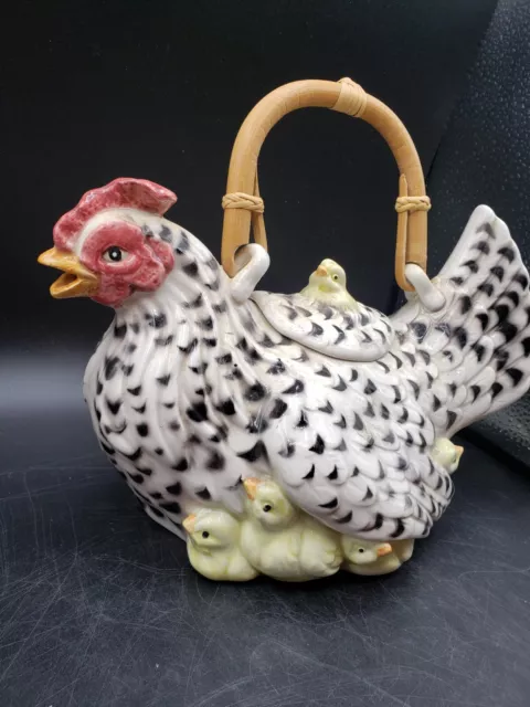 FITZ & FLOYD 1990 TEAPOT Black & White Hen / Yellow Chicks  Chicken