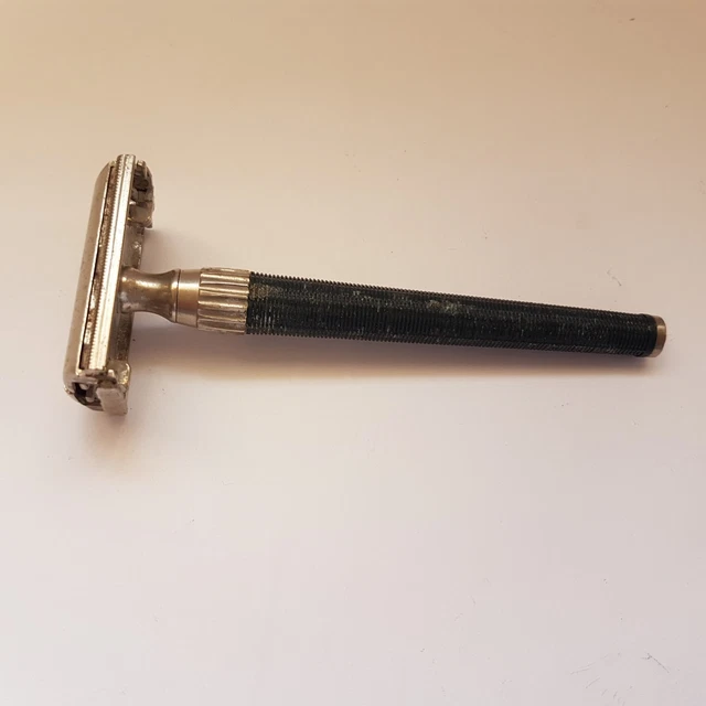 Vintage Gillette Twist to Open Safety Razor Knack 1969 Blue Long Handle