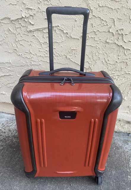 Tumi Vapor Continental￼ Hard Side 4 Wheels Carry On $650 Polycarbonate