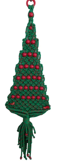 VTG  Macrame Christmas Tree Decor Wall/Door Hanging Green Red Wood Beads 80's