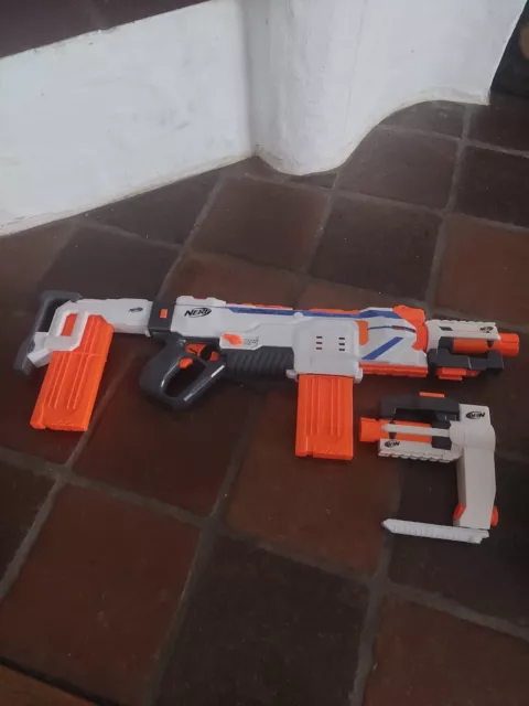 Nerf Gun Blaster N-Strike Modulus Regulator mit allen Aufsätzen / 24 Darts