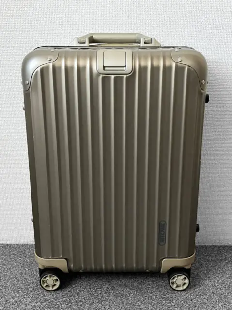 RIMOWA TOPAZ TITANIUM Suitcase 4wheels 98L 924.77.03.5 Out of