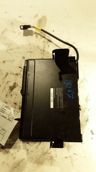 04 05 06 07 08 09 10 Volkswagen Touared Cd Changer 6 Disc 04 05 06 07 08 09 10 Volkswagen Touared Cd Changer 6 Disc