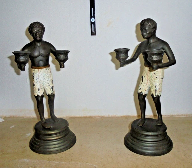 ancienne paire de bougeoirs en bronze ??  avec personnage africain  candélabre