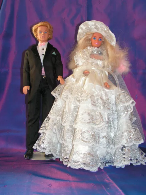 BARBIE et KEN  vintage  n° 17622  avec WEDDING  COLLECTION   1990