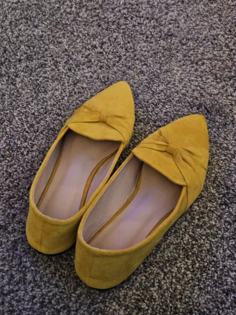 Women's Gold Suede Pointy Ballet Flats Bows Size 8 (41) 2