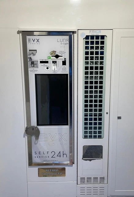 DISTRIBUTORE AUTOMATICO EVX MOD. LUNA TOUCH 42 + FRIGO 18 tabacchi-canapa-e.cig
