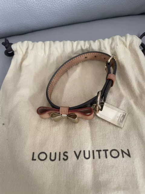 Auth LOUIS VUITTON Monogram Collier Baxter Dogs/Pets Collar Cat Bow Gold Tag