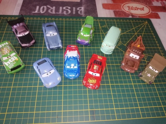 lot de  voitures cars disney pixar  mattel metal  d occasion