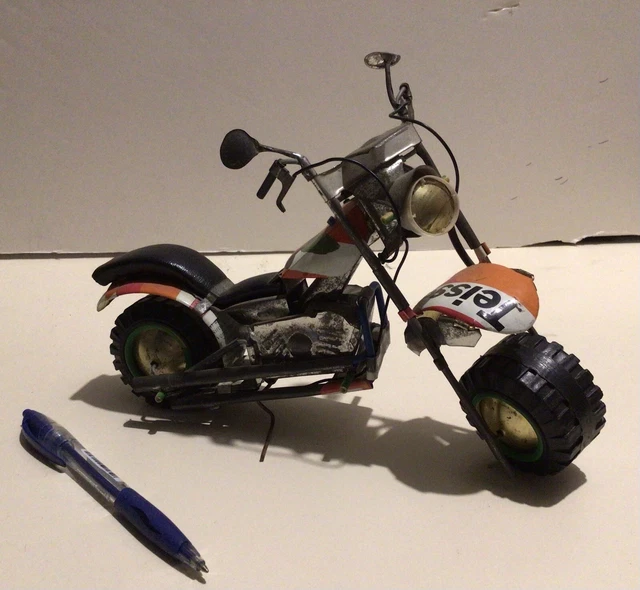 Altaya - Harley Davidson - N° 32 - Fat Boy - 1/4 - FLSTF - pièce de montage