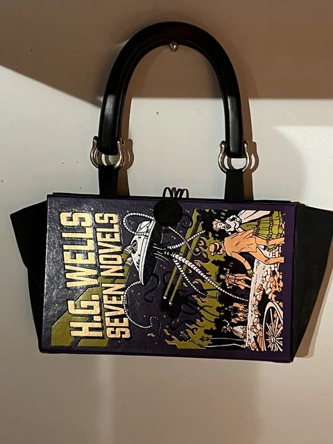Chick Lit Designs H.G. Wells Seven Novels Handbag Book Bag Novelty Item