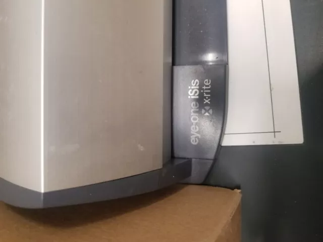 X-Rite Eye One i1 iSis Automated Chart Reader Spectrophotometer X-Rite Eye One i1 iSis Automated Chart Reader Spectrophotometer