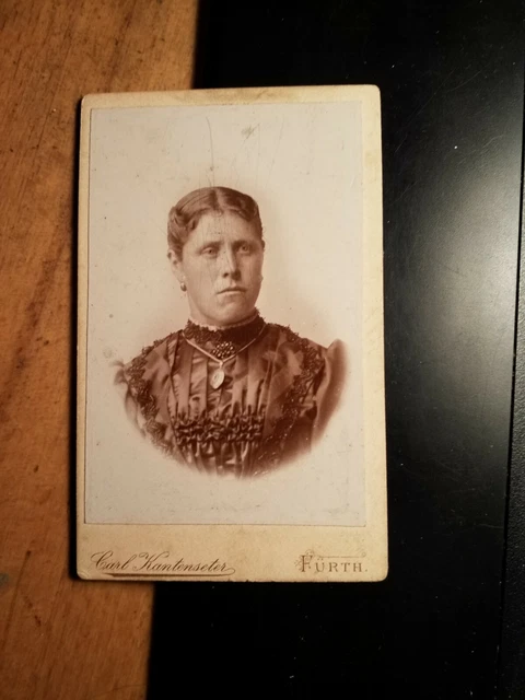 Frau - Portrait / CDV Carl Kantenseter Fürth
