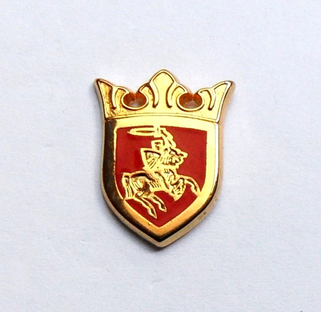 Rare pin's pins playmobil serie rose 1900 vintage broche bad à Saint Léger Aux Bois-Oise | Clasf jeux