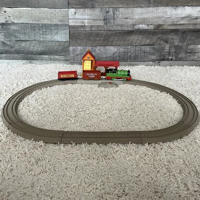 THOMAS & FRIENDS TrackMaster Motorized Percy Engine McColl’s Farm Train Set 2009 15.99 PicClick THOMAS & FRIENDS TrackMaster Motorized Percy Engine McColl’s Farm Train Set 2009 15.99 PicClick