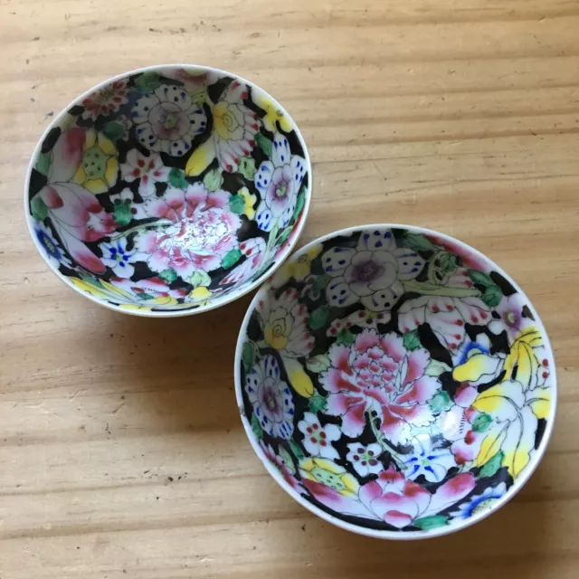 Pair of Antique Early 20th century Chinese Porcelain Hundred Flower Small Bowls