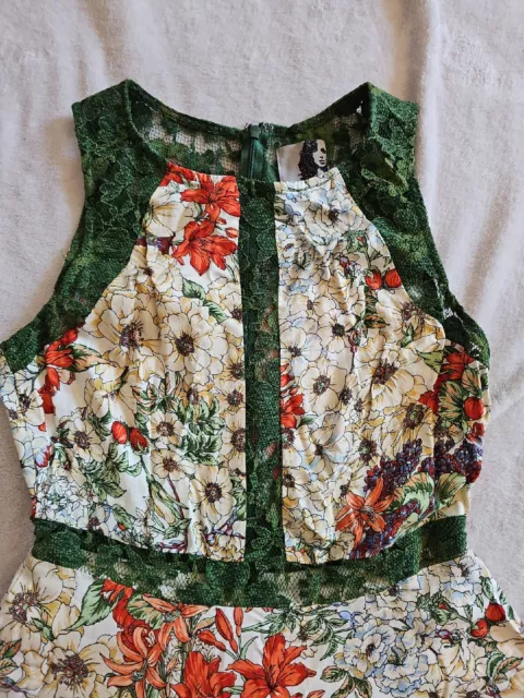 Coconinno Floral Print Sleeveless Green & White Dress sz Medium.   C37 2