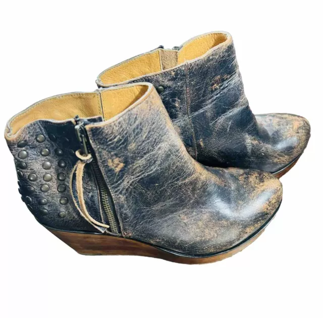 Bed Stu, womens ankle boot distressed side zip womens size 10 wedge