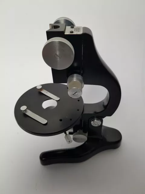 Mikroskop Ernst Leitz Wetzlar No 394823 ohne Zubehör
