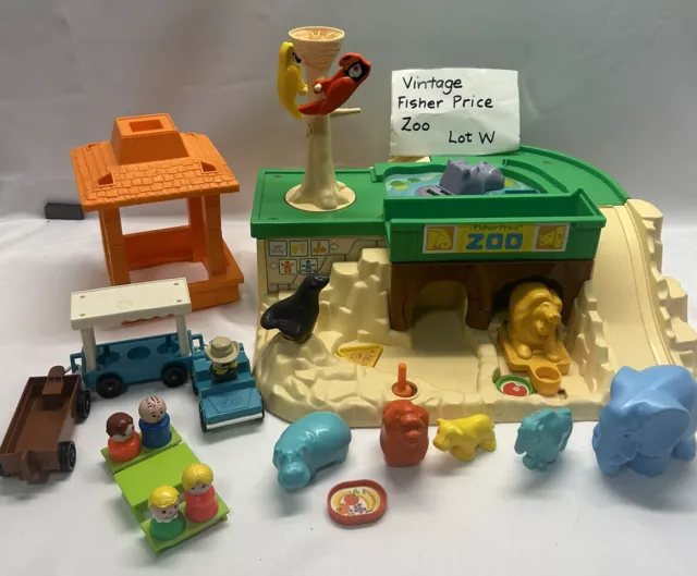 VINTAGE Fisher Price Little People ZOO WITH ANIMALS And 4 Food Dishes Lot W