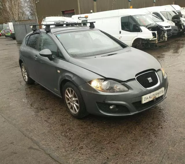 SEAT LEON KRAFTSTOFFFÜLLKLAPPE Diesel 5 türig grau MONSUNGRAU (X7R) 05-13