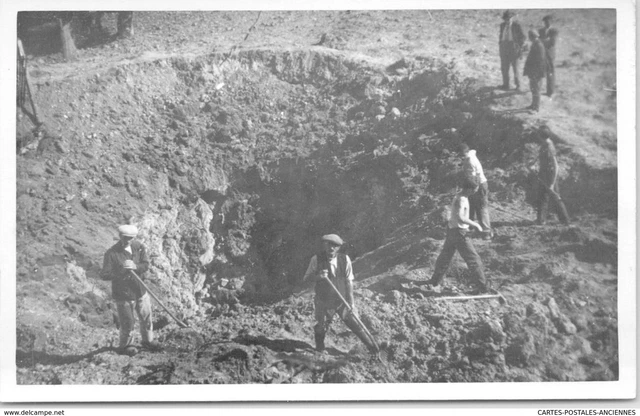 MILITARIA -1914-1918 - effet d'un obus sur une ligne de chemin de fer