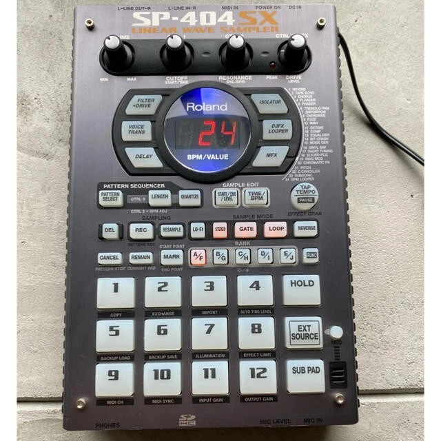 Roland SP-404SX Portable Power Sampler Good Condition Tested working from japan