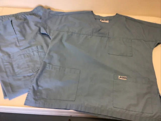 women mobb scrubs pants/shirt size XS 3 Pocket Uppers 7 Pocket Bottoms Blue