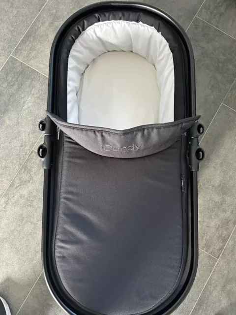 Icandy Peach 2016 Carrycot In jet2 Black