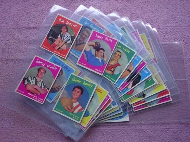 COMPLETE SET - A & BC GUM - FOOTBALLERS 1960 BLACK BACK 1st 1-42 VG & U/M C'LIST