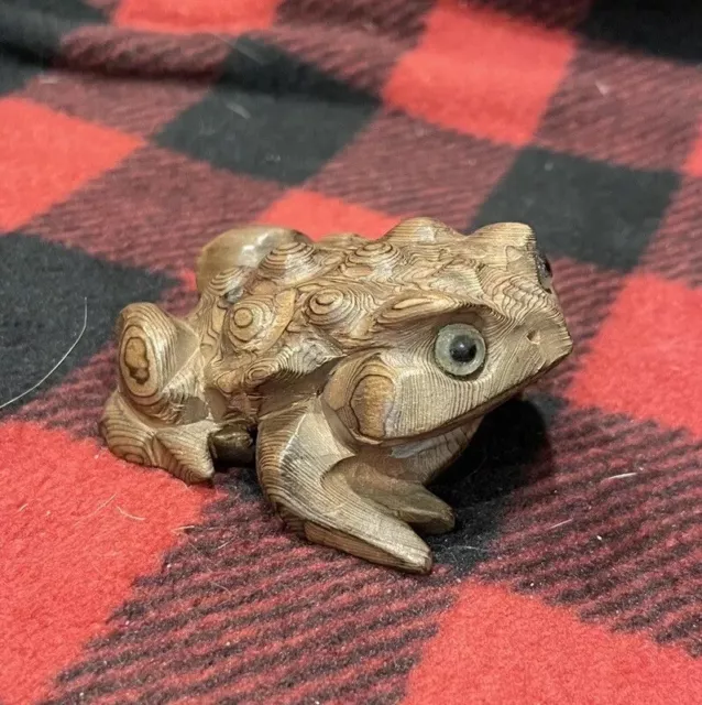 Vtg Japanese Cryptomeria Hand Carved Wooden Frog Toad Figurine Signed