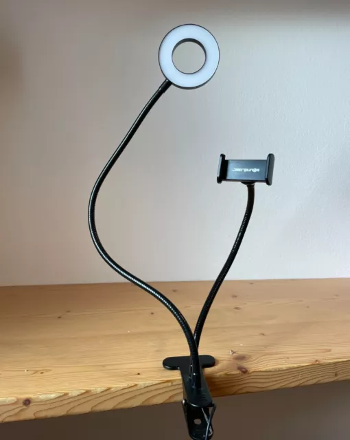 Lampada Tavolo LED Con Ricarica Wireless Porta USB 6.5W Luce Regolabile  CASA