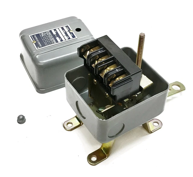 Square D Float Switch GG-2 (57542) NOS