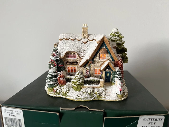 LILLIPUT LANE COTTAGE L2619 Winter at Moot hall Keswick box