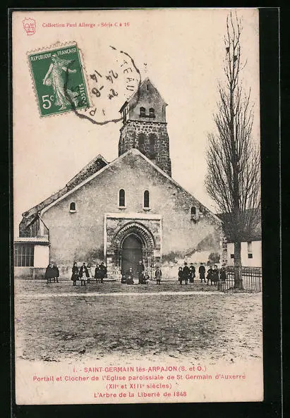 CPA Saint-Germain-lès-Arpajon, Portail et clocher de l´Eglise paroissiale de St